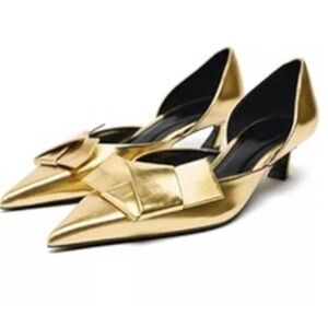 Zara Black and Gold Kitten Heel Pumps Sz 6 (37) (S-1)